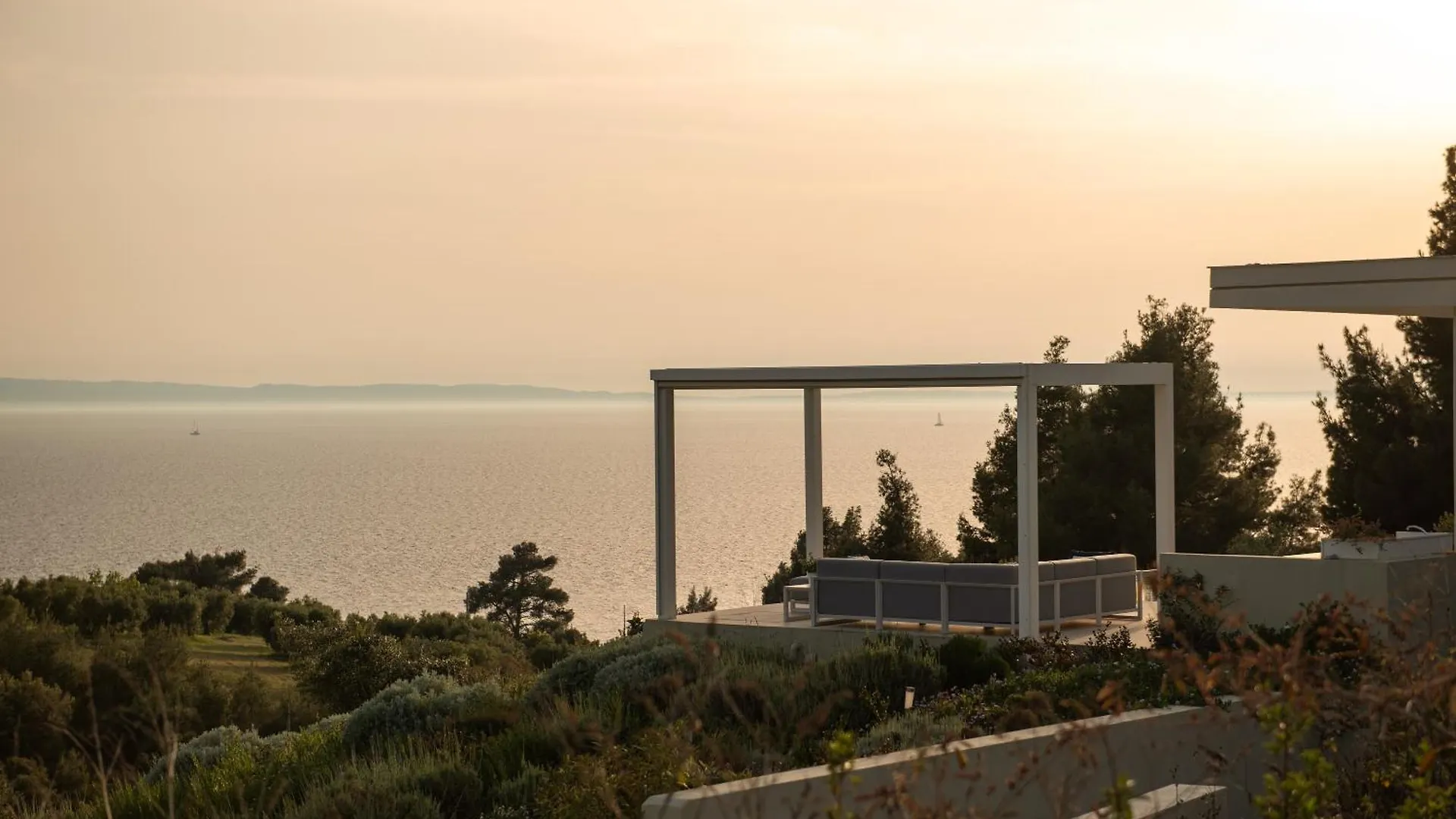 Olive Grove Suites - Villas With Private Pool And Garden Никити