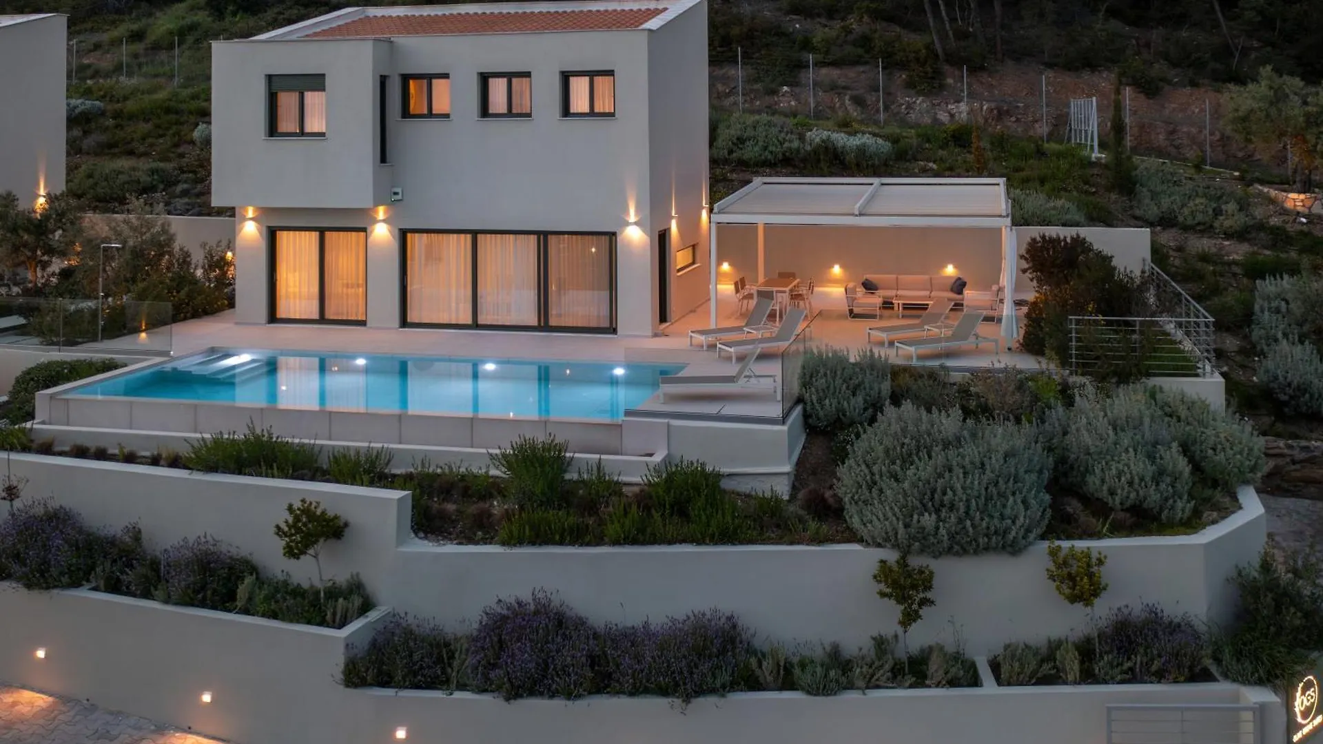 Olive Grove Suites - Villas With Private Pool And Garden Никити 0*,  Греция